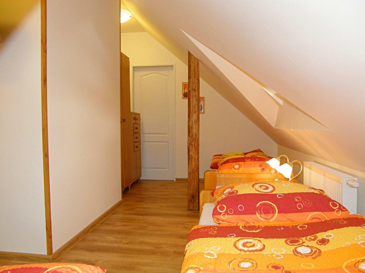 Apartmany Ilona โรกีนีซ นัด ยีเซอโร ภายนอก รูปภาพ