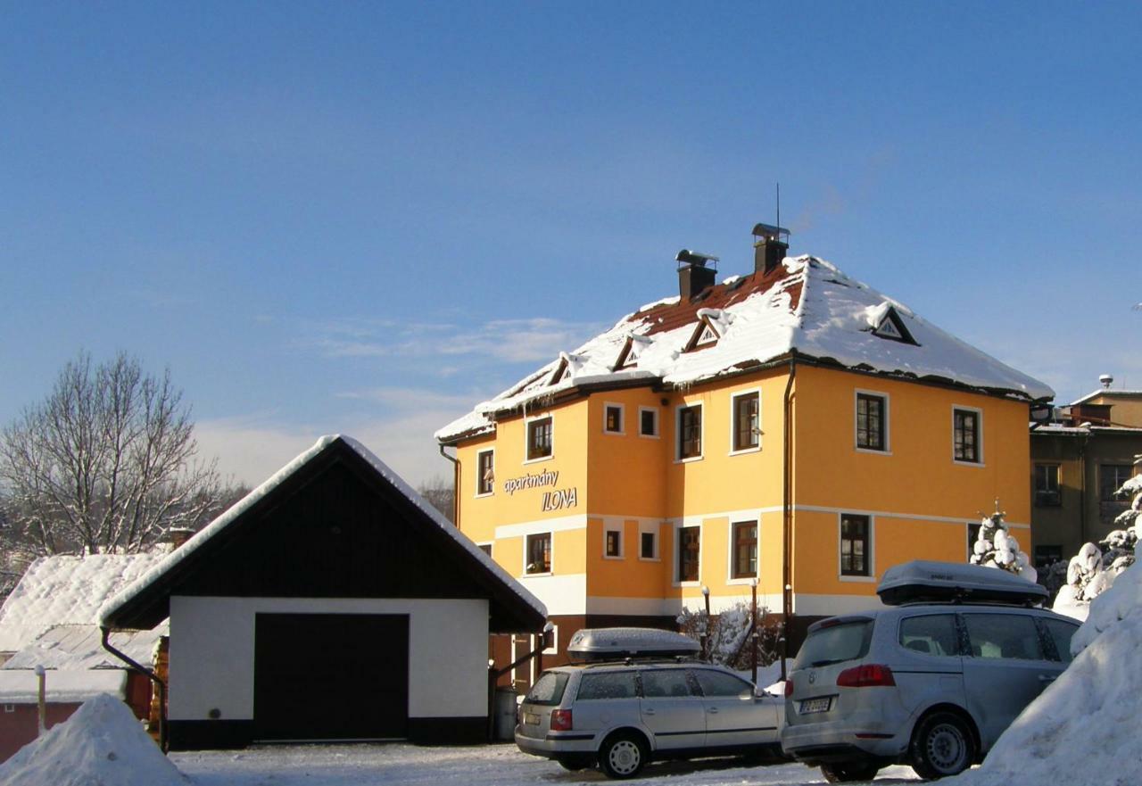 Apartmany Ilona โรกีนีซ นัด ยีเซอโร ภายนอก รูปภาพ